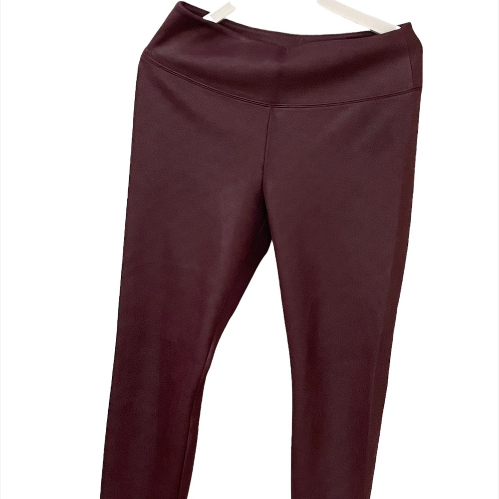 White House black market runway leggings